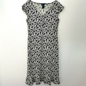 BCBG Max Azria Fan Midi Dress Cap Sleeve Ruffle Hem Black Cream Size Medium